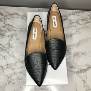Steven Madden Feather Black Croco Flats
